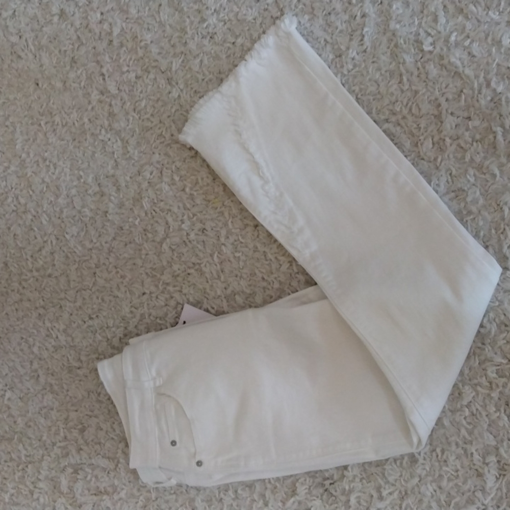 For The Republic Size 6 White Pants. - Picture 8 of 11